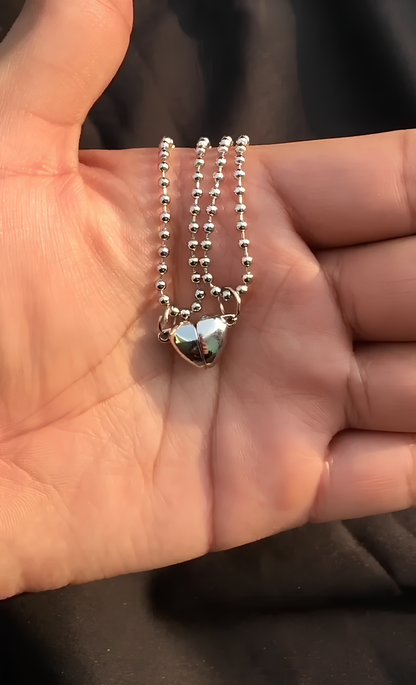 Magnetic Heart Couple's Necklace Set